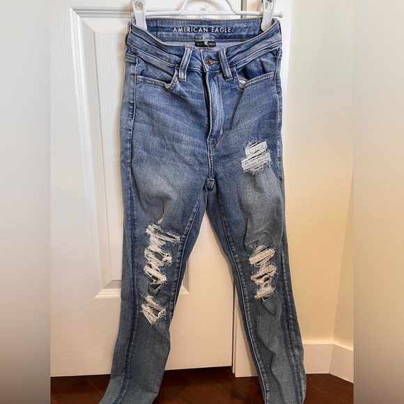 American Eagle Highest Rise Distressed Jegging - Picture 7 of 7